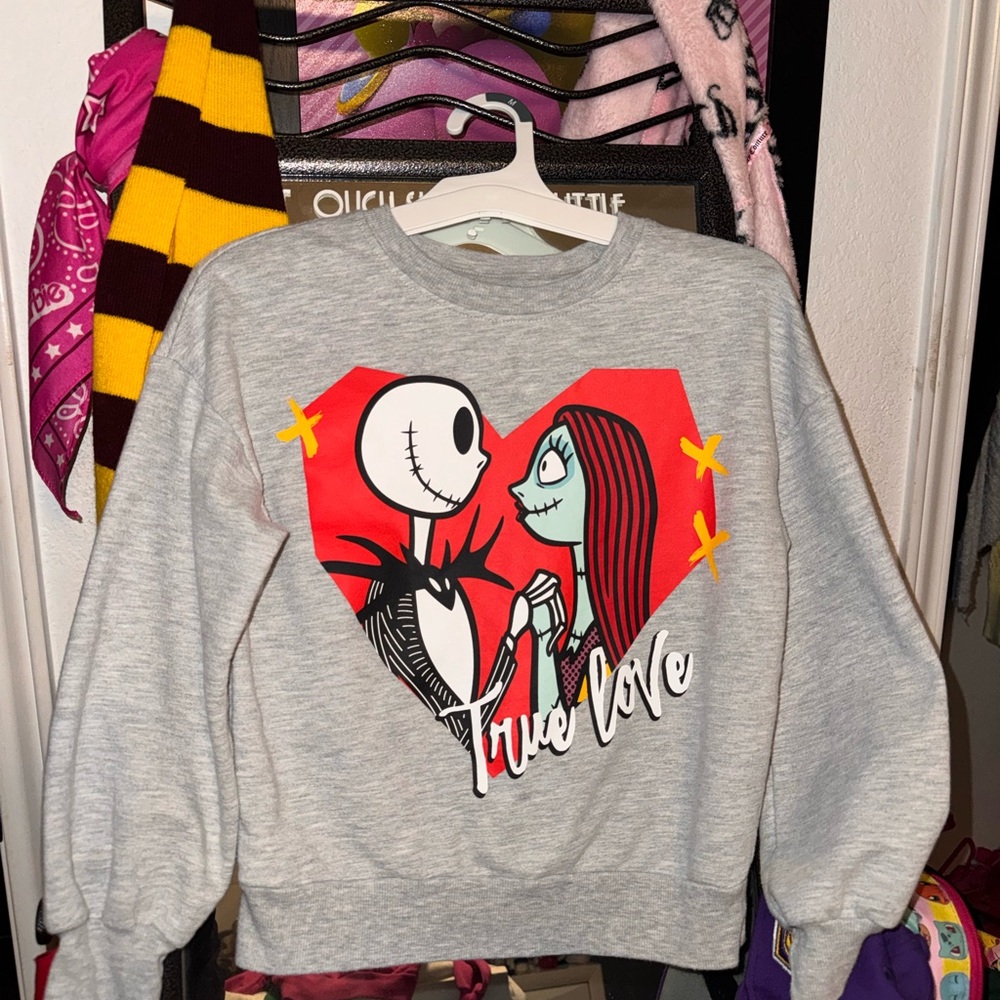 Disney’s The Nightmare before Christmas girls sweatshirt Jack & Salley
